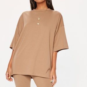 MISSGUIDED Drop shoulder oversized t-shirt NWT tan